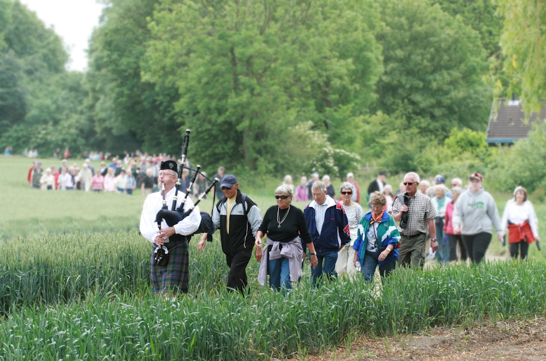 Gemeinschaft auf der grünen Wiese
